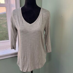 French dressing Women's V-Neck Top sage green small